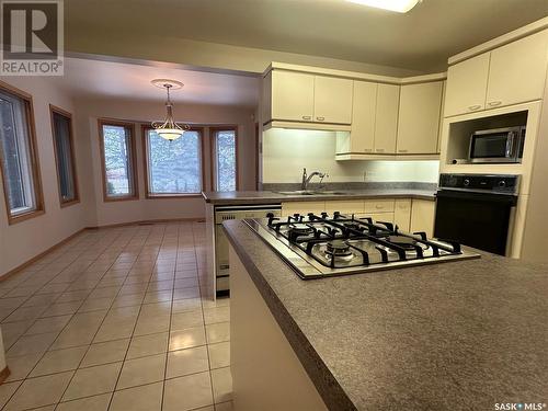 60 Sunset Drive S, Yorkton, SK - Indoor Photo Showing Kitchen