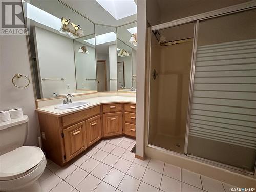 60 Sunset Drive S, Yorkton, SK - Indoor Photo Showing Bathroom