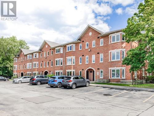 306 - 3095 Cawthra Road, Mississauga, ON - Outdoor With Facade