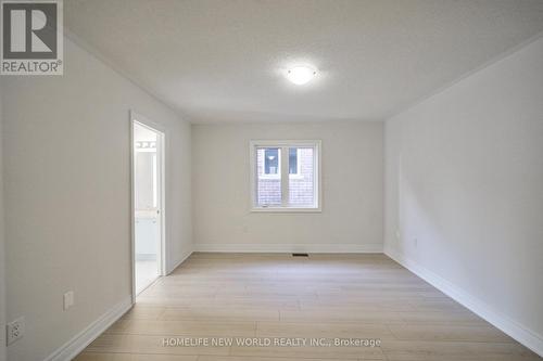 42 Faimira Avenue, Georgina, ON - Indoor Photo Showing Other Room