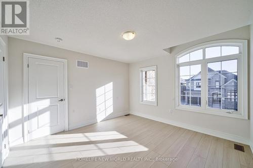 42 Faimira Avenue, Georgina, ON - Indoor Photo Showing Other Room