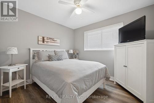 93 Willowridge Road, Toronto, ON - Indoor Photo Showing Bedroom