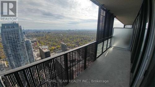 4412 - 8 Eglinton Avenue E, Toronto, ON - Outdoor With View