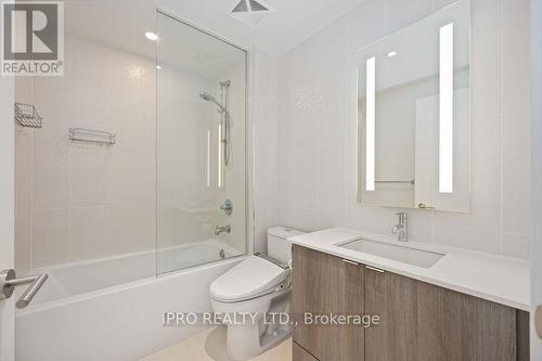 4218 - 585 Bloor Street E, Toronto, ON - Indoor Photo Showing Bathroom