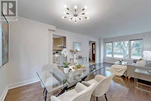 330 Neal Drive, Richmond Hill, ON - Indoor Photo Showing Dining Room