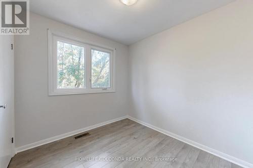 330 Neal Drive, Richmond Hill, ON - Indoor Photo Showing Other Room