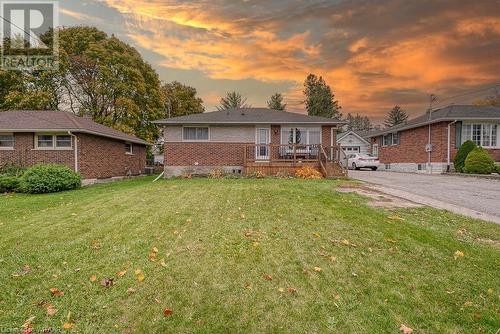 Ranch-style home with a lawn - 824 Devonshire Avenue, Woodstock, ON - Outdoor