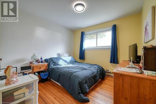 Bedroom featuring light wood-type flooring - 824 Devonshire Avenue, Woodstock, ON - Indoor Photo Showing Bedroom