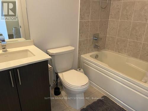 626 - 7900 Bathurst Street, Vaughan, ON - Indoor Photo Showing Bathroom