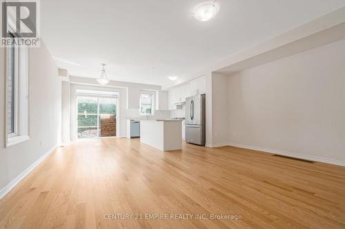 1408 Oakmont Common, Burlington, ON - Indoor Photo Showing Kitchen