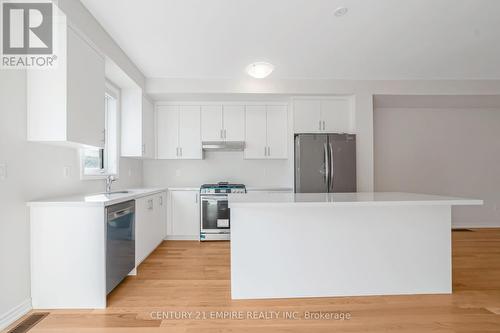 1408 Oakmont Common, Burlington, ON - Indoor Photo Showing Kitchen