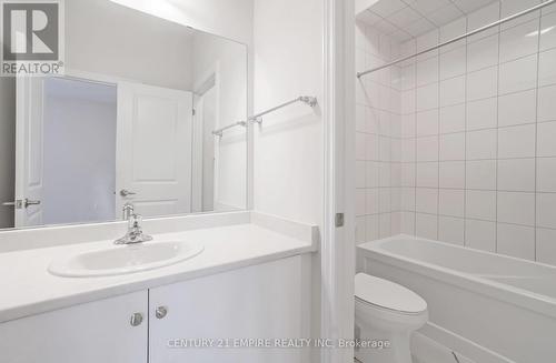 1408 Oakmont Common, Burlington, ON - Indoor Photo Showing Bathroom