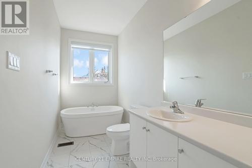 1408 Oakmont Common, Burlington, ON - Indoor Photo Showing Bathroom