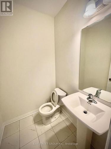 44 Seine Lane, Richmond Hill, ON - Indoor Photo Showing Bathroom