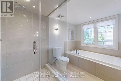 Th 49 - 115 Harrison Garden Boulevard, Toronto, ON - Indoor Photo Showing Bathroom