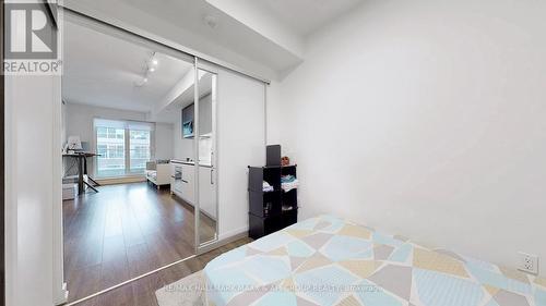 431 - 150 Logan Avenue, Toronto, ON - Indoor Photo Showing Bedroom