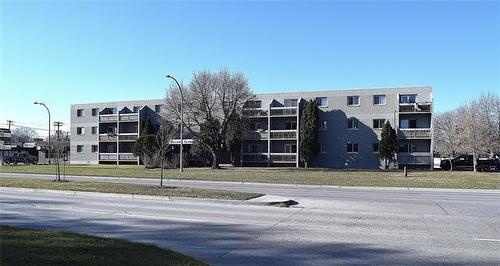 106-65 Main St, Selkirk, MB 