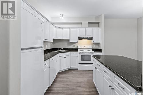 108 333 Nelson Road, Saskatoon, SK - Indoor Photo Showing Kitchen