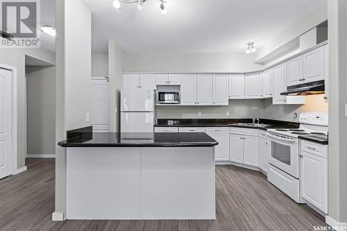 108 333 Nelson Road, Saskatoon, SK - Indoor Photo Showing Kitchen