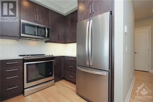 180 Boundstone Way Unit#203, Ottawa, ON - Indoor Photo Showing Kitchen With Stainless Steel Kitchen With Upgraded Kitchen