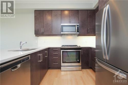 180 Boundstone Way Unit#203, Ottawa, ON - Indoor Photo Showing Kitchen With Stainless Steel Kitchen With Upgraded Kitchen