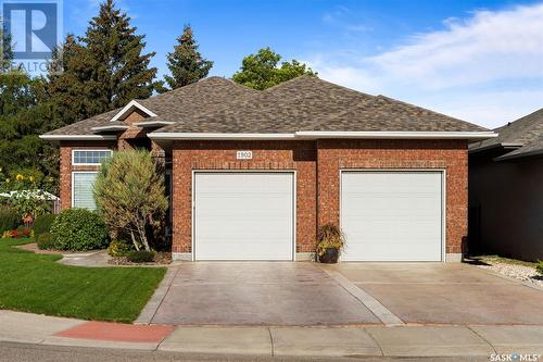 1902 Laurier Crescent E, Regina, SK - Outdoor