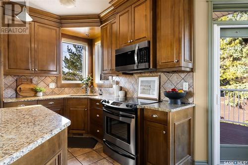 1902 Laurier Crescent E, Regina, SK - Indoor Photo Showing Kitchen