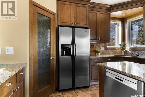 1902 Laurier Crescent E, Regina, SK - Indoor Photo Showing Kitchen