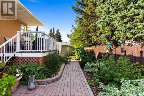 1902 Laurier Crescent E, Regina, SK - Outdoor With Deck Patio Veranda