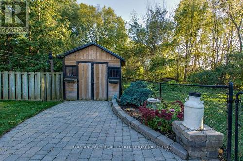 11 Beech Boulevard, Tillsonburg, ON - Outdoor