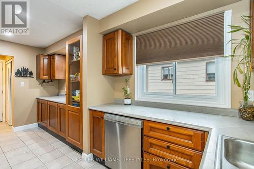 1802 Attawandaron Road, London, ON - Indoor Photo Showing Kitchen