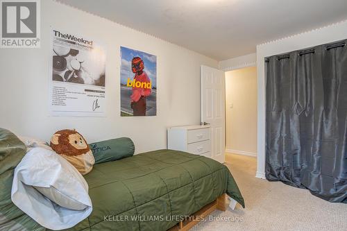 1802 Attawandaron Road, London, ON - Indoor Photo Showing Bedroom