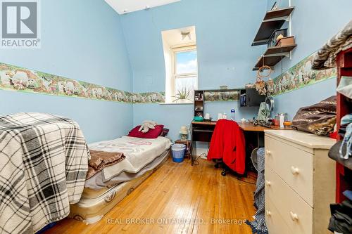 7 Church Street, Erin, ON - Indoor Photo Showing Bedroom