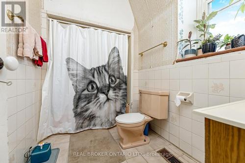 7 Church Street, Erin, ON - Indoor Photo Showing Bathroom