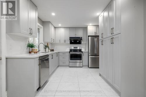 Upper - 997 Hatfield Crescent, Peterborough, ON - Indoor Photo Showing Kitchen With Stainless Steel Kitchen