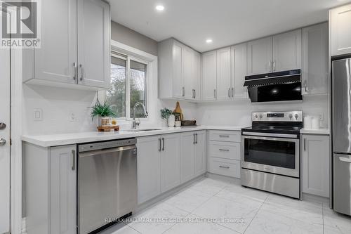 Upper - 997 Hatfield Crescent, Peterborough, ON - Indoor Photo Showing Kitchen With Stainless Steel Kitchen