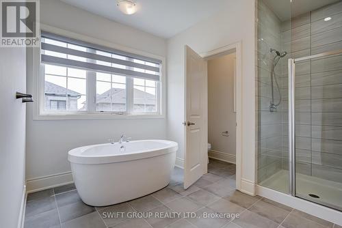 496 Skinner Road, Hamilton, ON - Indoor Photo Showing Bathroom