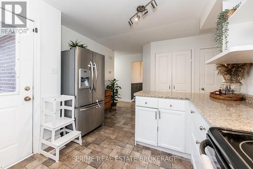 244 Nancy Street, Dutton/Dunwich (Dutton), ON - Indoor Photo Showing Kitchen