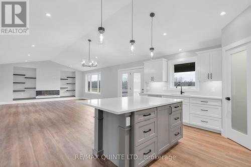 1400 Harold Road, Stirling-Rawdon, ON - Indoor Photo Showing Kitchen With Upgraded Kitchen