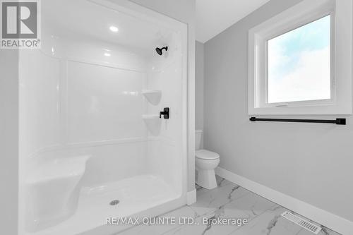 1400 Harold Road, Stirling-Rawdon, ON - Indoor Photo Showing Bathroom