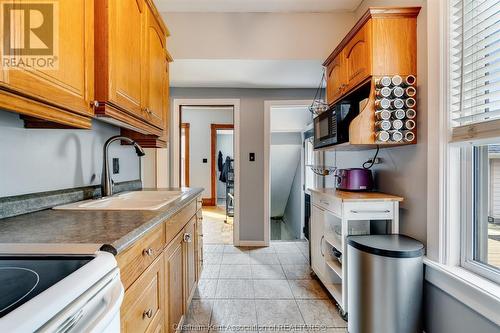 131 Talbot Street West, Blenheim, ON - Indoor Photo Showing Kitchen