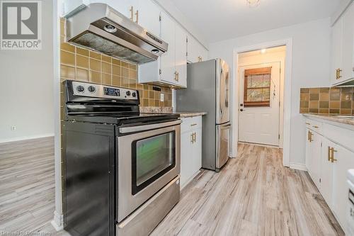 9 Braemar Road, Cambridge, ON - Indoor Photo Showing Kitchen