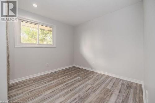 3rd bedroom - 9 Braemar Road, Cambridge, ON - Indoor Photo Showing Other Room