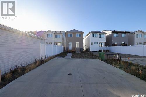 4600 Buckingham Drive E, Regina, SK - Outdoor