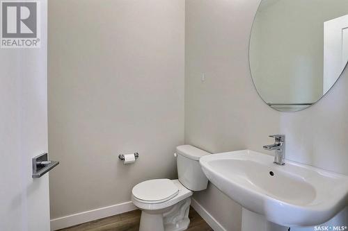 4600 Buckingham Drive E, Regina, SK - Indoor Photo Showing Bathroom