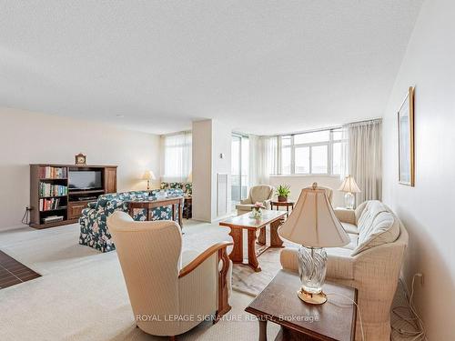 1901-3151 Bridletowne Circ, Toronto, ON - Indoor Photo Showing Living Room