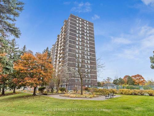 1608-966 Inverhouse Dr, Mississauga, ON - Outdoor