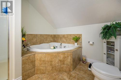 130 6807 Westgate Avenue, Prince George, BC - Indoor Photo Showing Bathroom