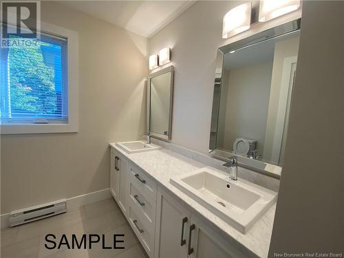 308 Highlandview, Moncton, NB - Indoor Photo Showing Bathroom