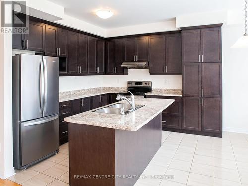 983 Edinburgh Drive, Woodstock, ON - Indoor Photo Showing Kitchen With Double Sink